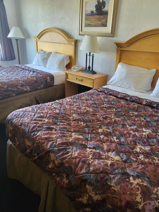 Rodeway Inn Brazil エクステリア 写真