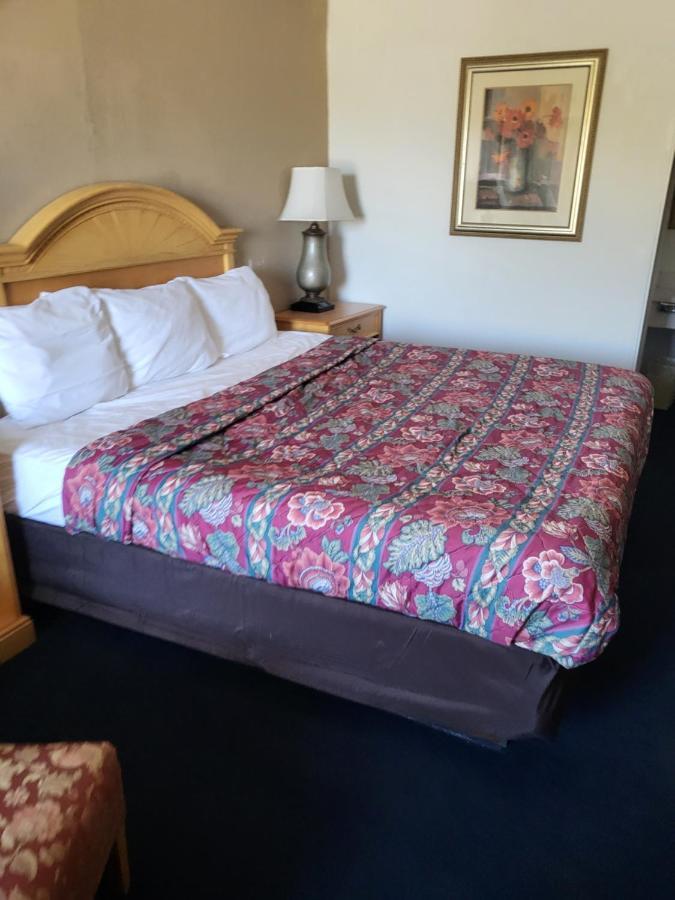 Rodeway Inn Brazil エクステリア 写真
